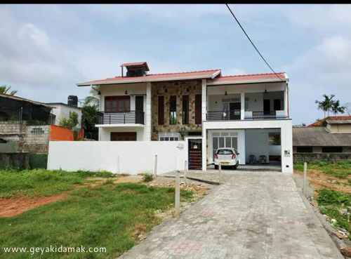 3 Bed Room House for Sale at Boralesgamuwa - Colombo Sri Lanka