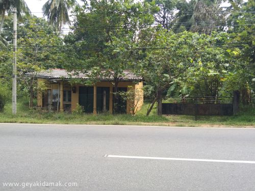 Land with buildings for Sale at Nalanda - Matale